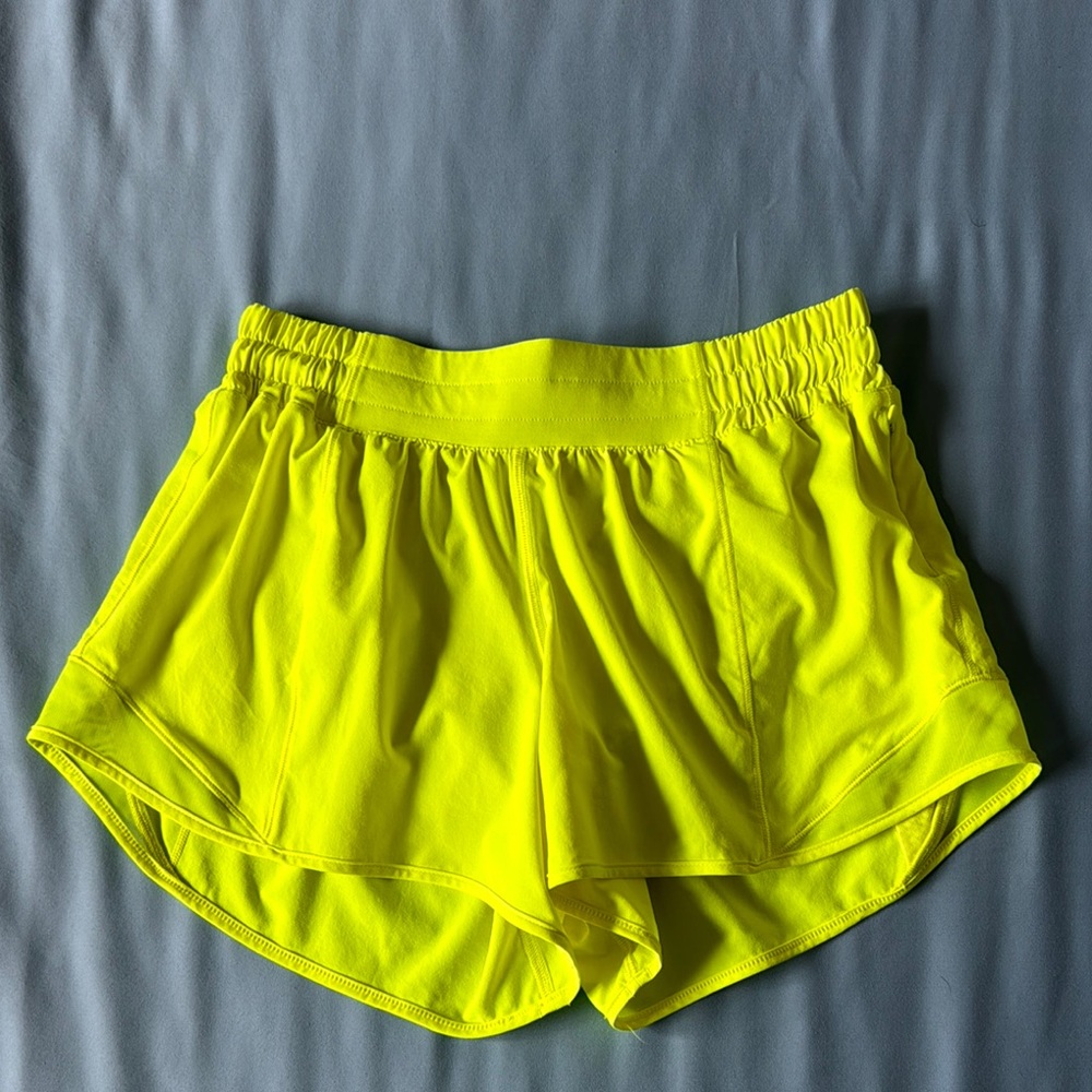 Lululemon Athletica Yellow Athletic Shorts Lightweight Flowy Design